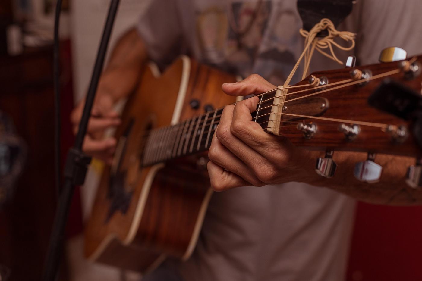 Lär Dig Spela Gitarr Gratis